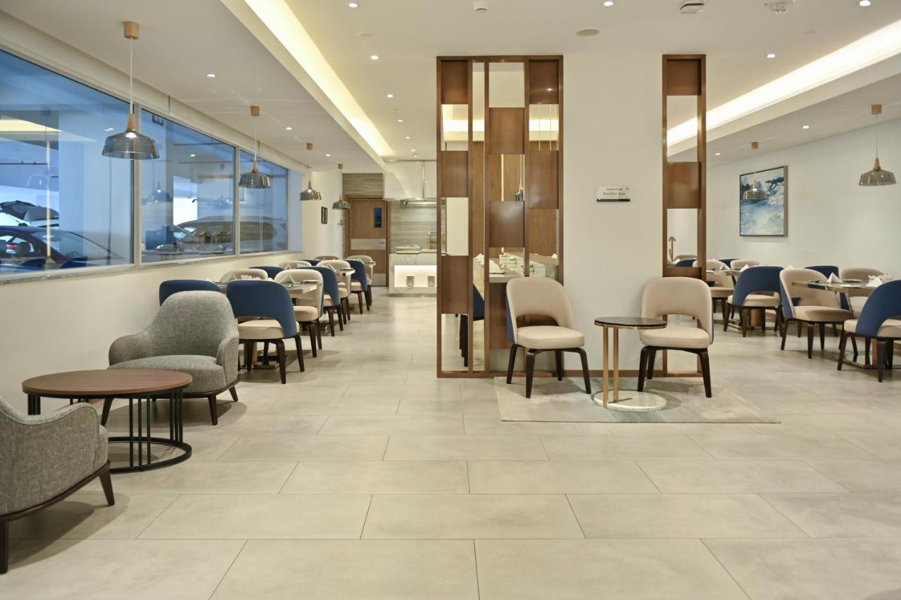 Comfort Hotel Jeddah King Road Exterior foto